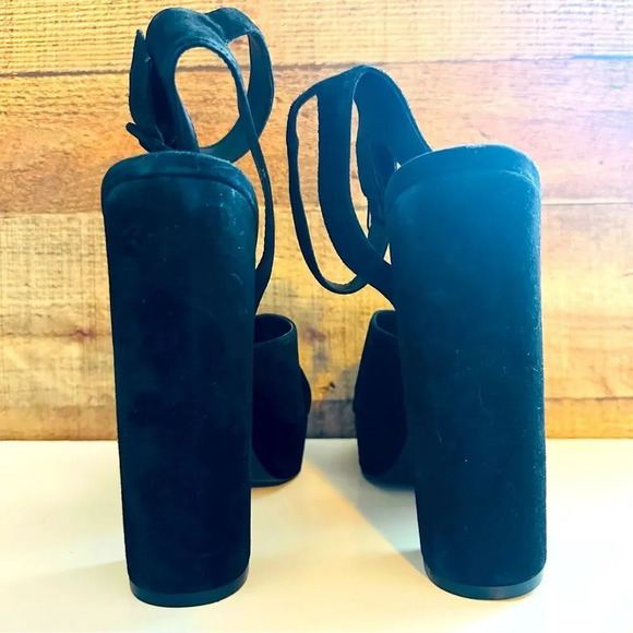 Steve Madden Jodi Block Platform Heels - Picture 8 of 8